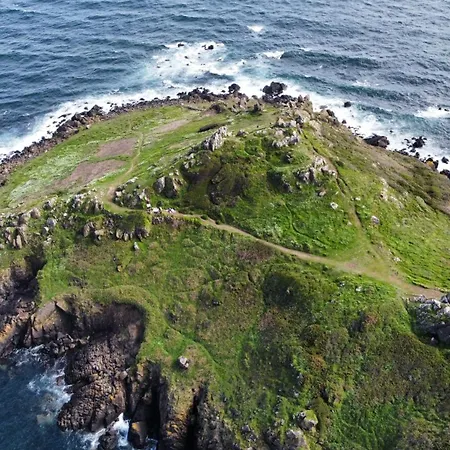 Journeys End With Stunning Sea Views From The Headland Villa Coverack Exterior photo